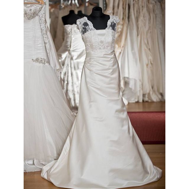 Brautkleider Meerjungfrau-Stil aus Satin und Spitze leichten drapierungen 