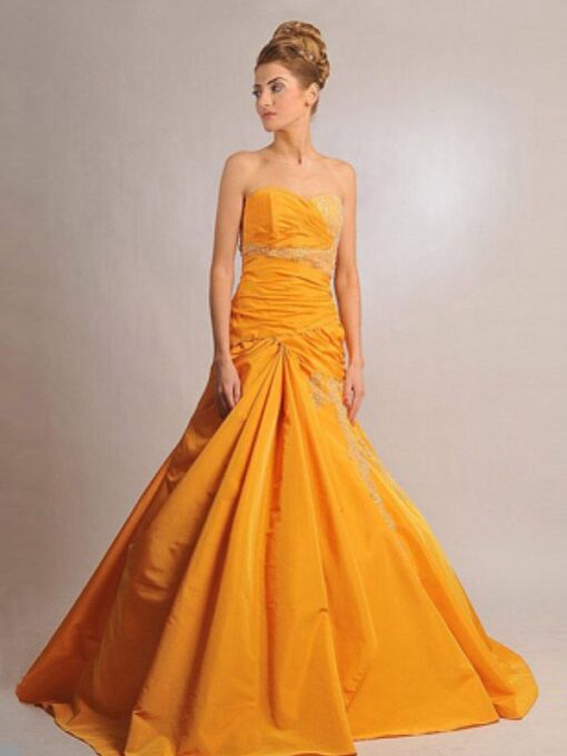 Farbiges Brautkleid Modell Calinda