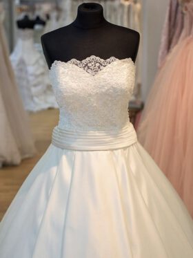 Brautkleider Satin Creme Princess-Stil Modell Kate