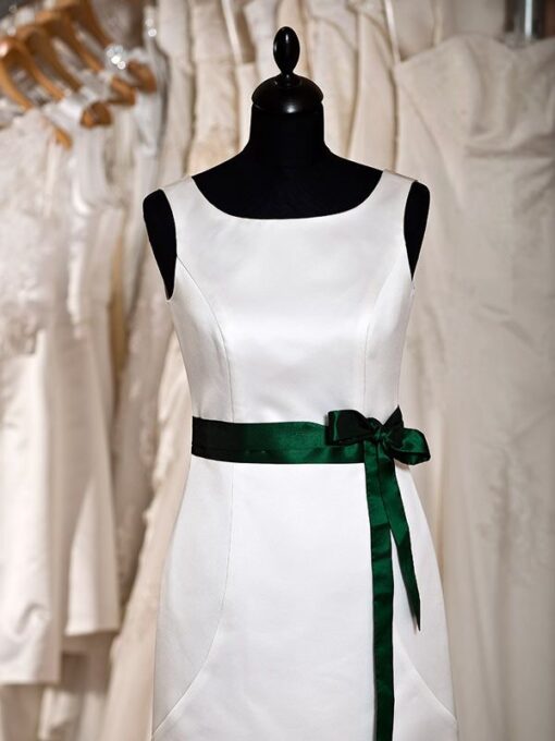 Standesamtkleid Elfenbein Satin kurz Modell Brianna