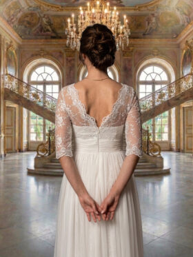 Brautkleid Frankfurt Rücken Spitze V-Ausschnitt