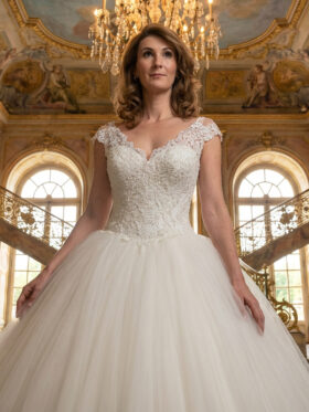 Brautkleider Creme Princess-Stil Model Elisabeth