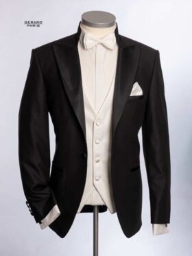 HOCHZEITSANZUG MODELL OPERA